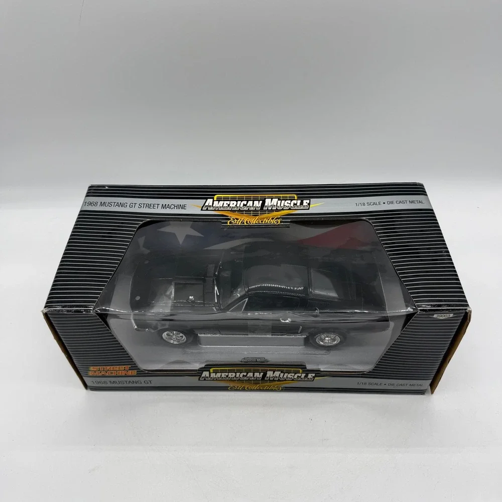 Ertl 39003 American Muscle Street Machine 1/18 Black 1968 Mustang GT DieCast Car